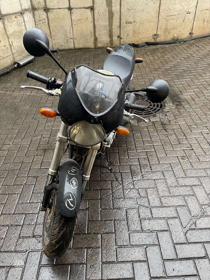 Ducati Monster, street / classic