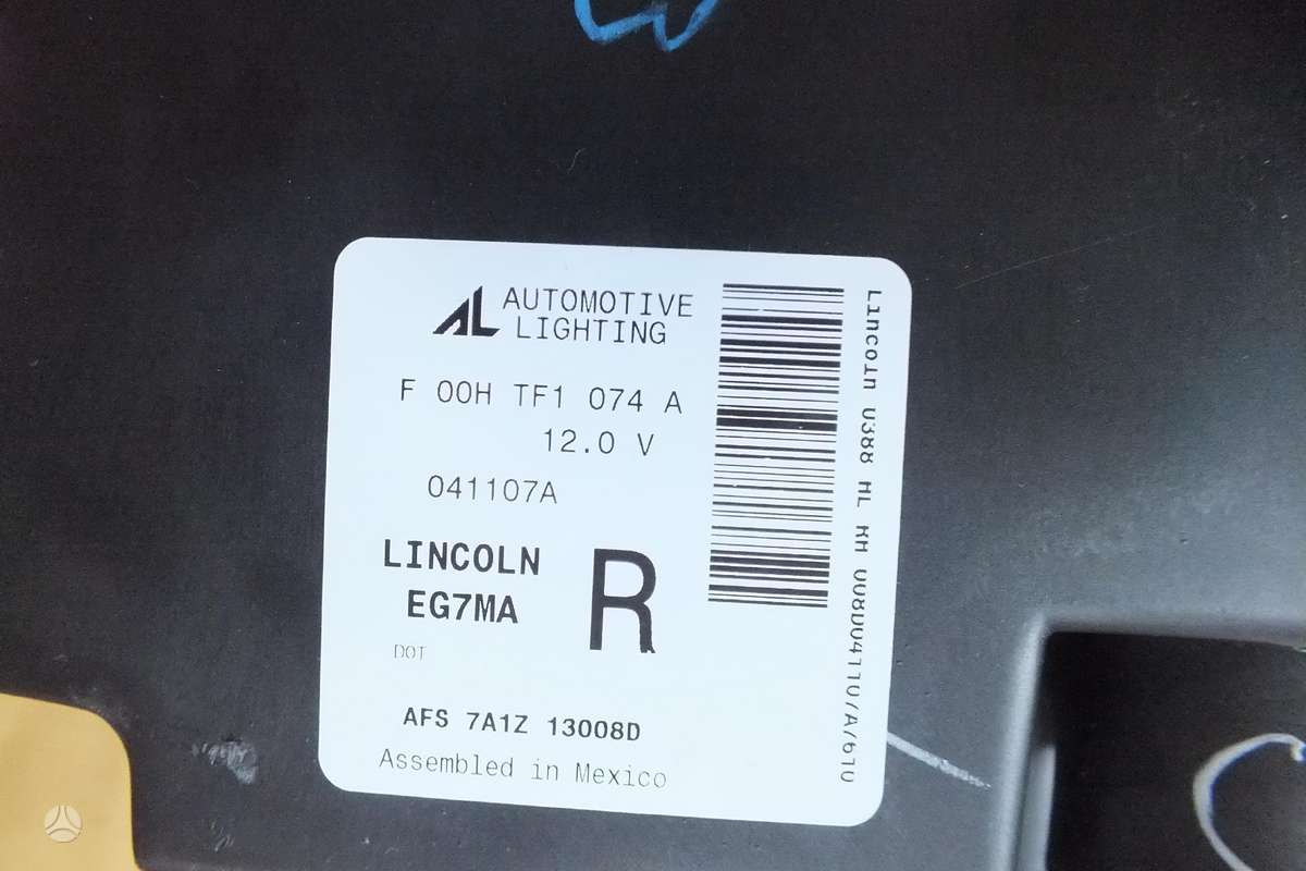 Lincoln MKX žibintai