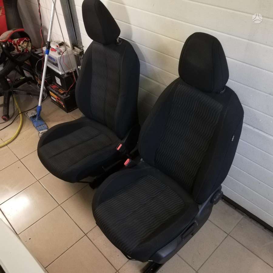Citroen C4 seats