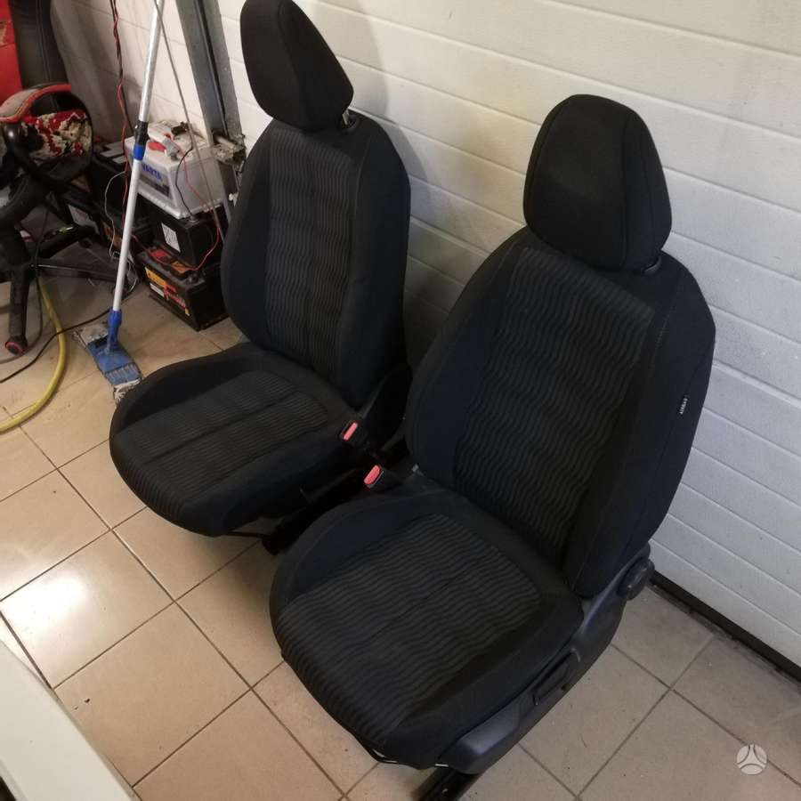 Citroen C4 sēdekļi