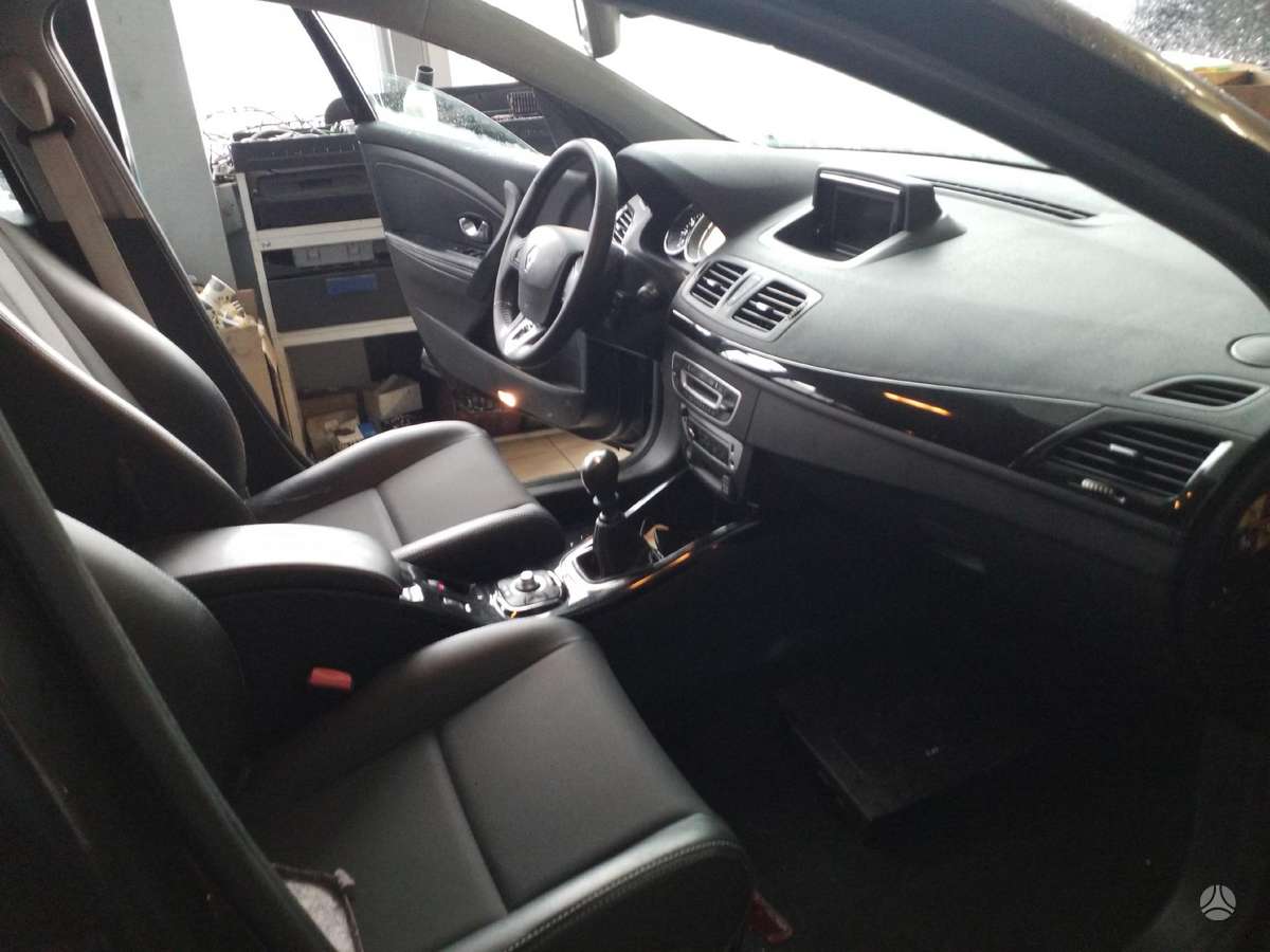 Renault Megane по частям