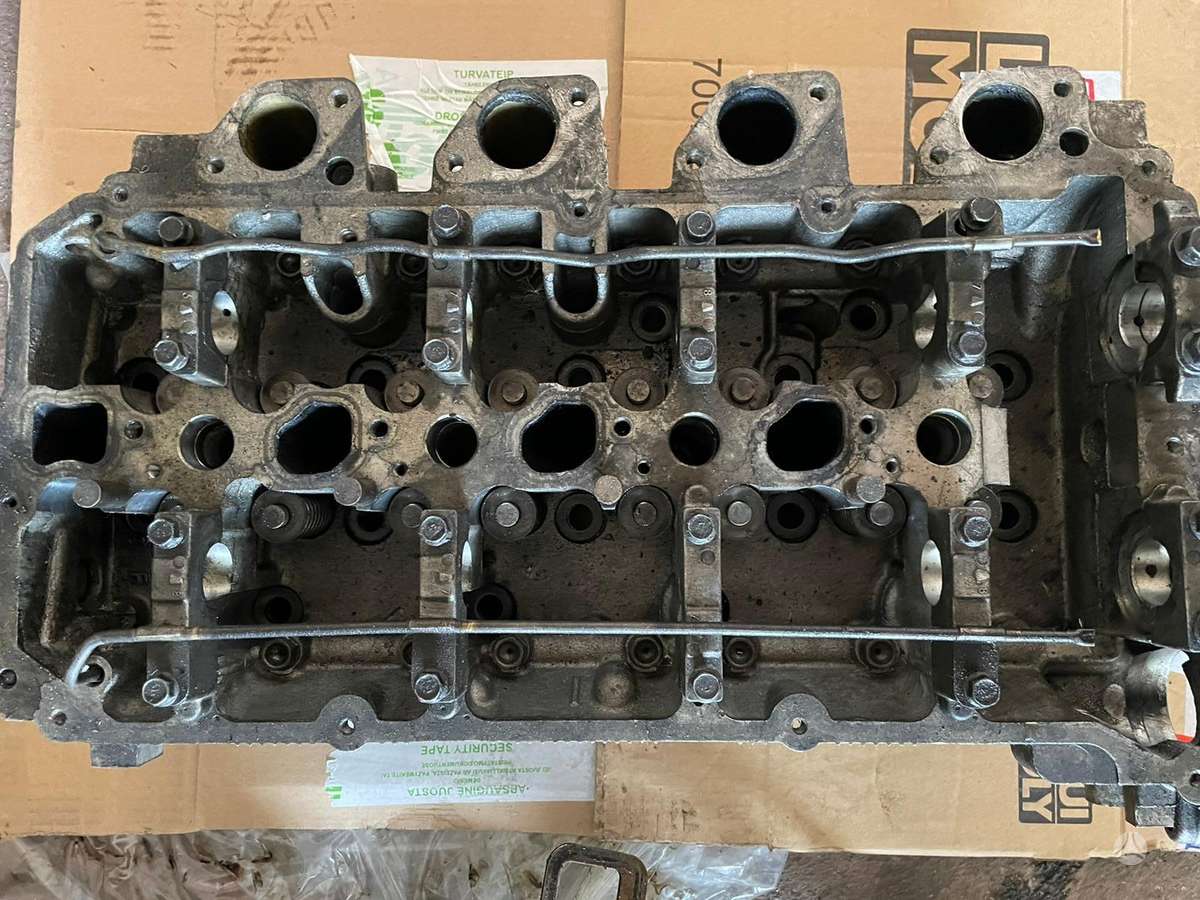 Mitsubishi L200, 4D56U, cylinder head
