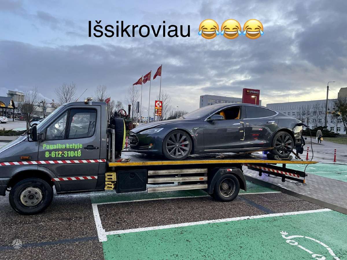 Traliukas Kaune nuo 30