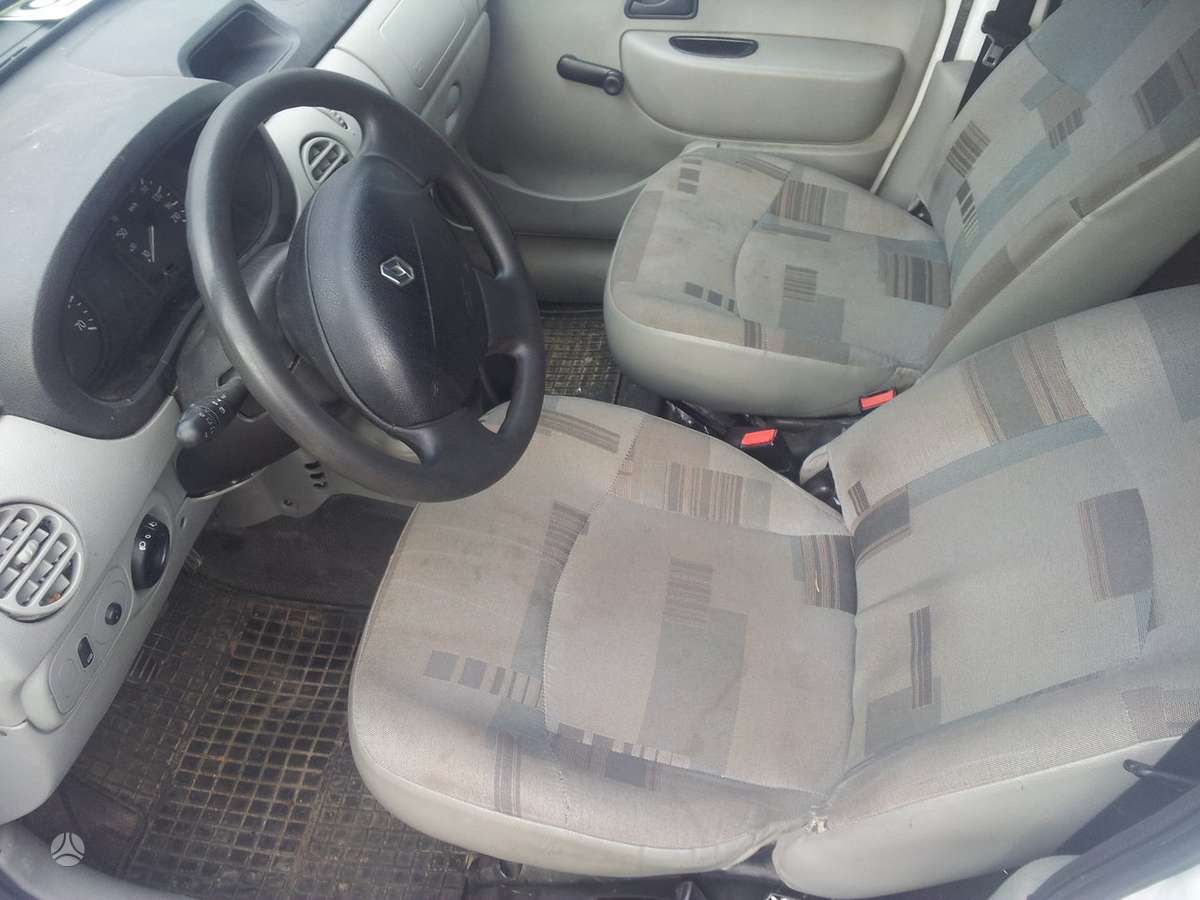 Renault Kangoo keleivinis
