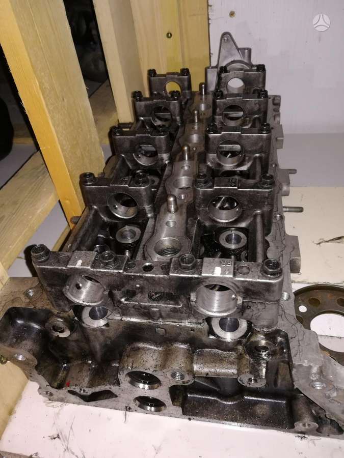 Kia Sorento, 22111-2F700, cylinder head