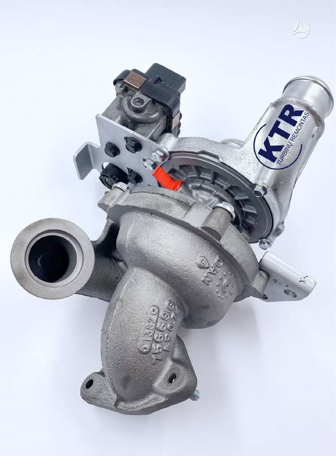 Ford Focus, 763647, variklio detalės
