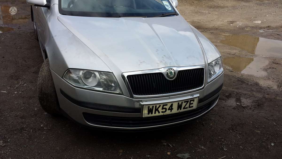 Skoda Octavia Masina dalimis