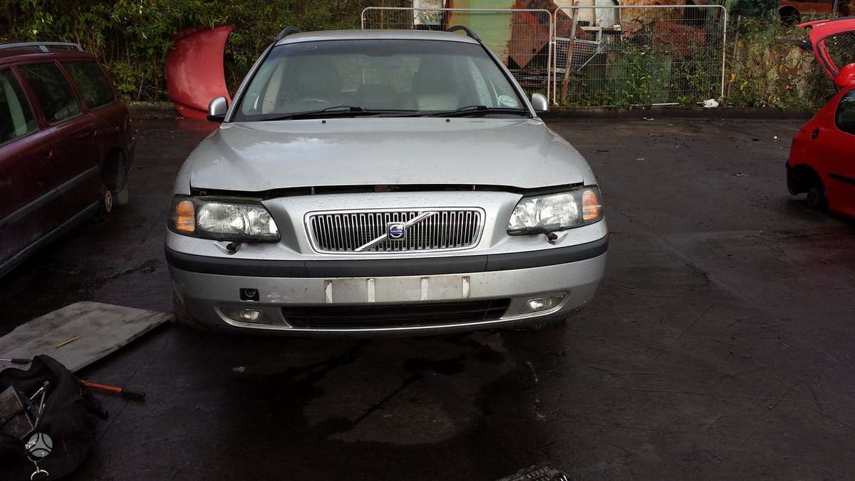 Volvo V70 rezerves daļās
