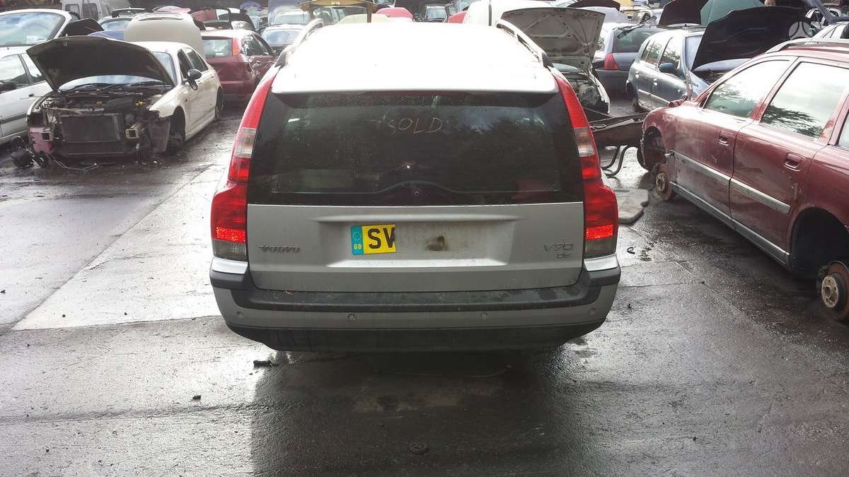 Volvo V70 dalimis