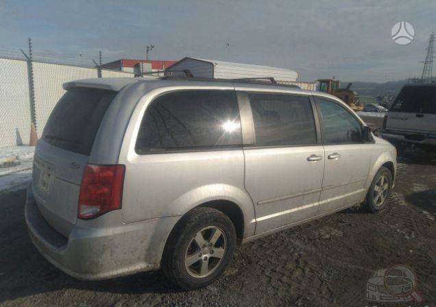 Dodge Grand Caravan по частям
