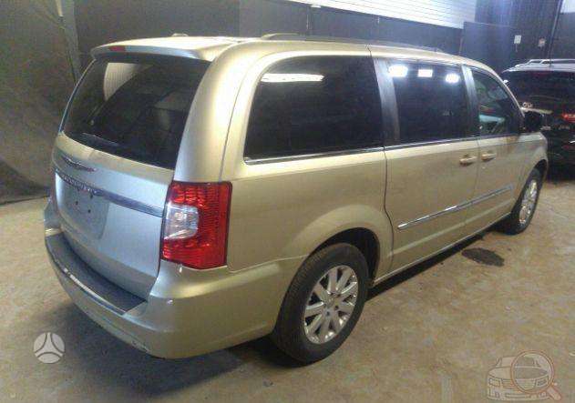 Chrysler Town & Country по частям