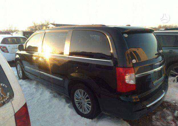 Chrysler Town & Country dalimis