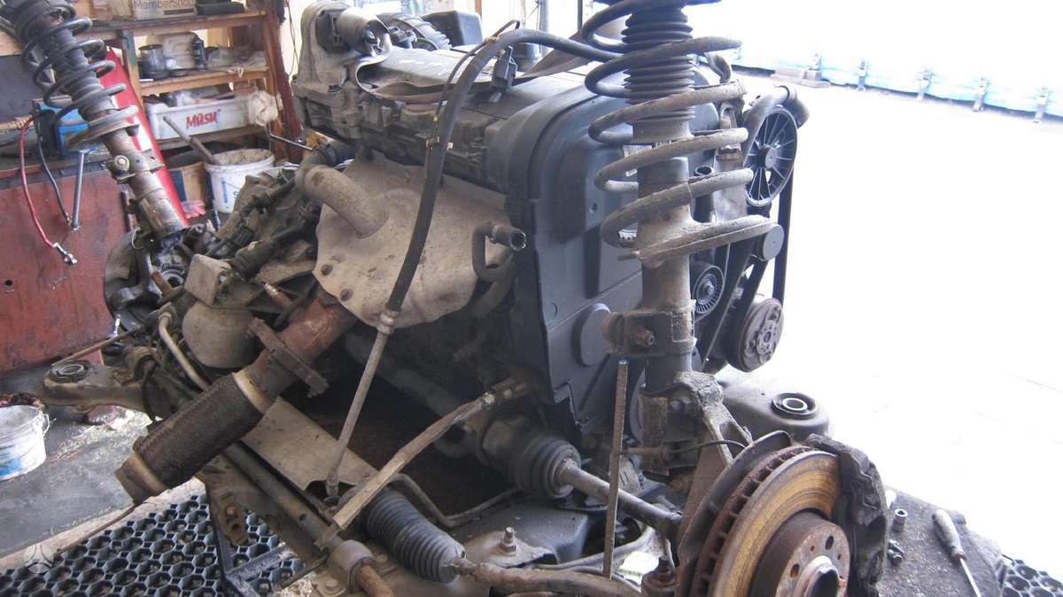 Volvo V70 Variklio kodas b5244s2