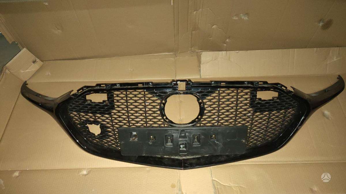 Mazda 3 kėbulo dalys