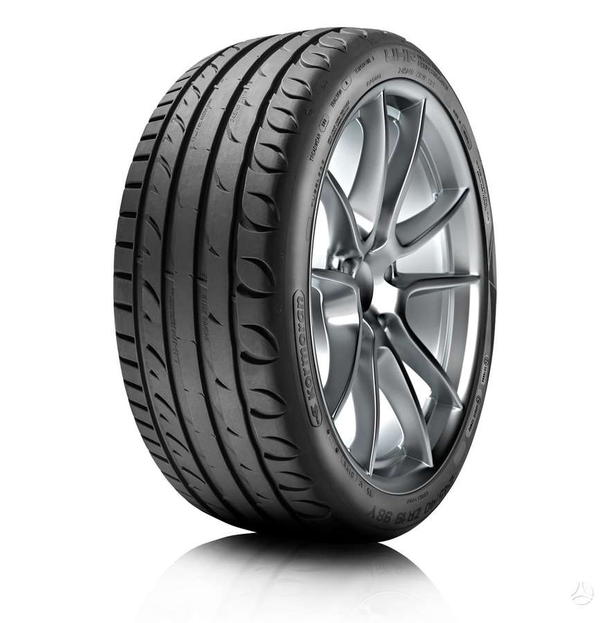 Kormoran UHP, vasarinės 255/35 R18