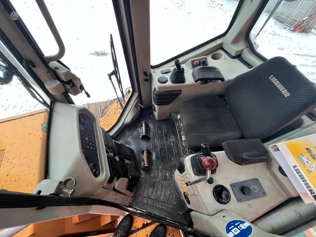 Liebherr PR 734 LGP, бульдозеры