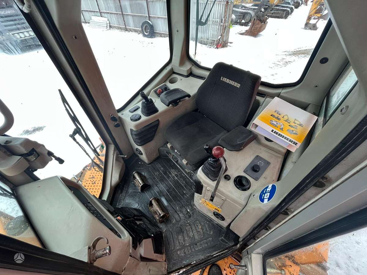 Liebherr PR 734 LGP, бульдозеры