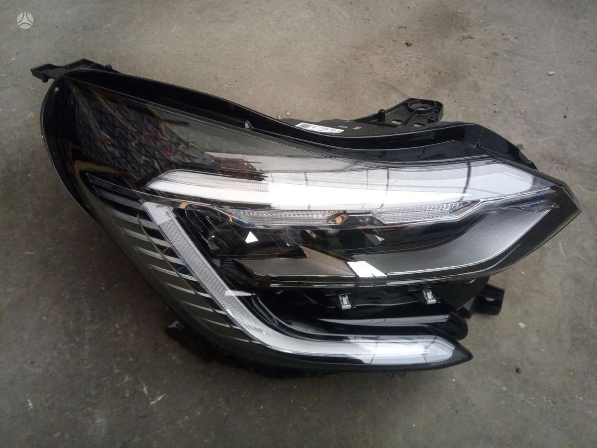 Renault Captur žibintai