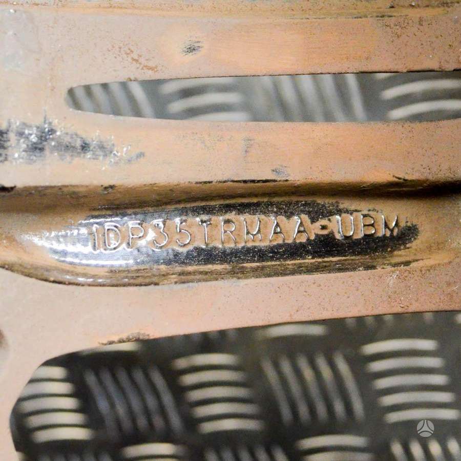 Chrysler 300, light alloy, R18