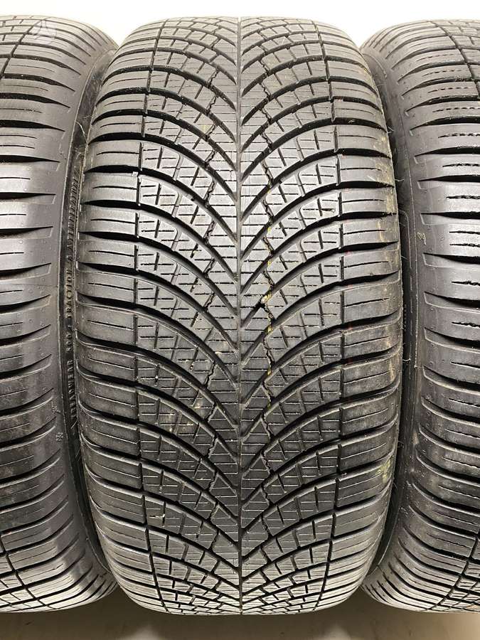 Goodyear Vector4Season Gen3 2024m, всесезонные 225/45 R17