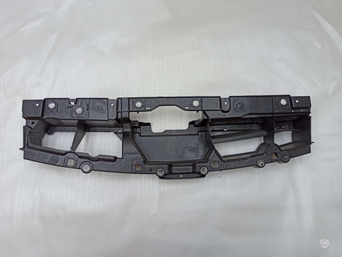 Chrysler Pacifica body parts