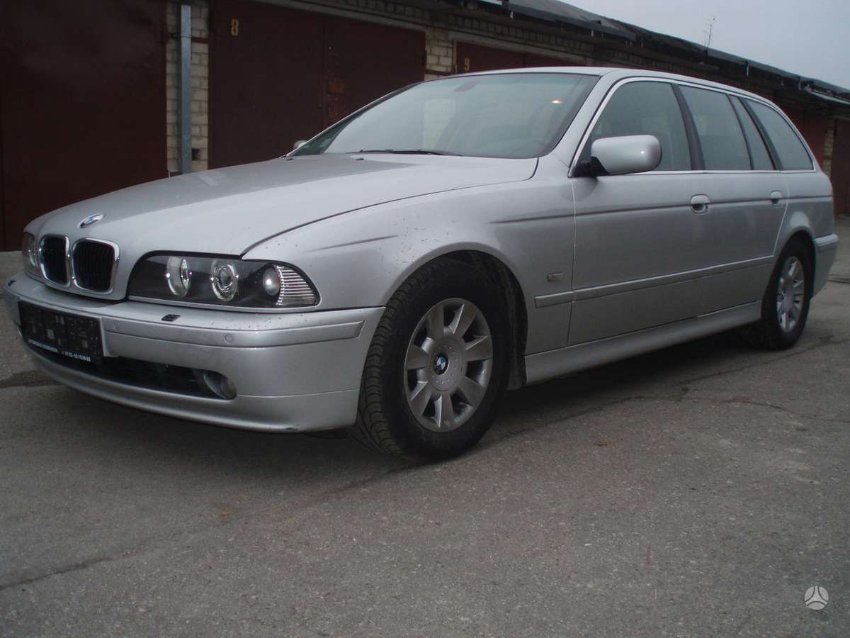 BMW 525 rezerves daļās. Dalimis