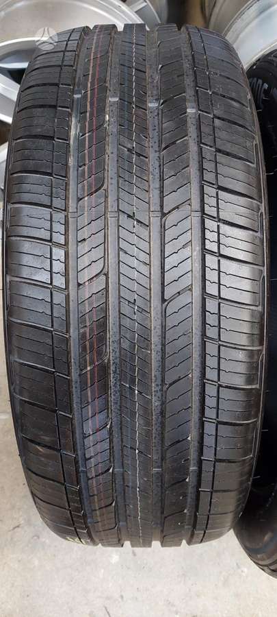 Bridgestone, universalios 235/50 R20