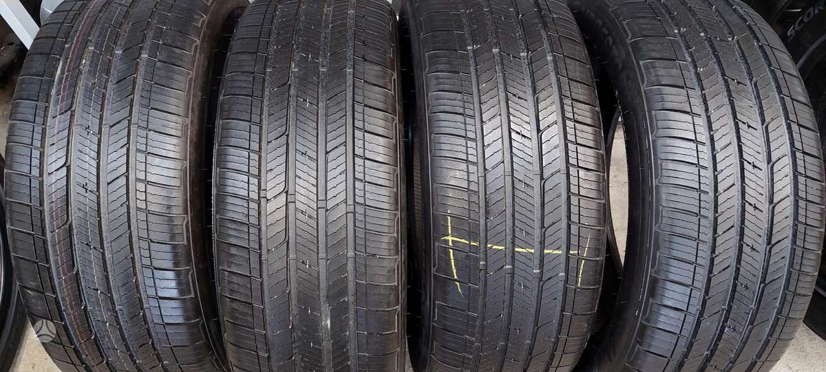 Bridgestone, всесезонные 235/50 R20