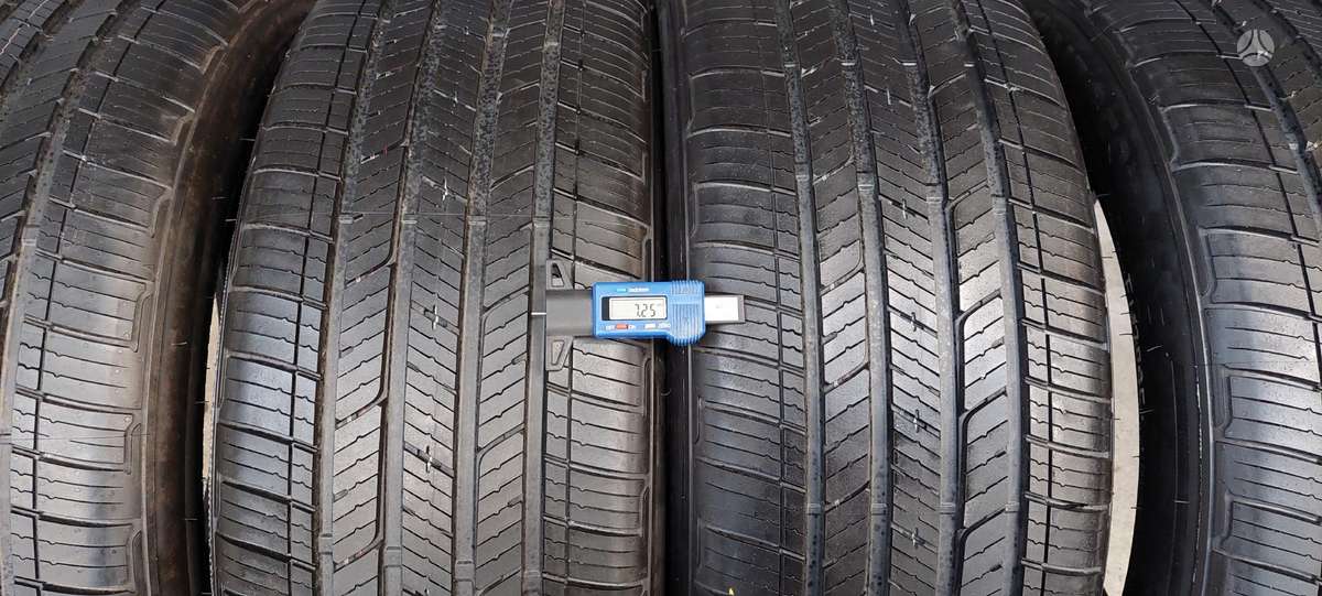 Bridgestone, всесезонные 235/50 R20
