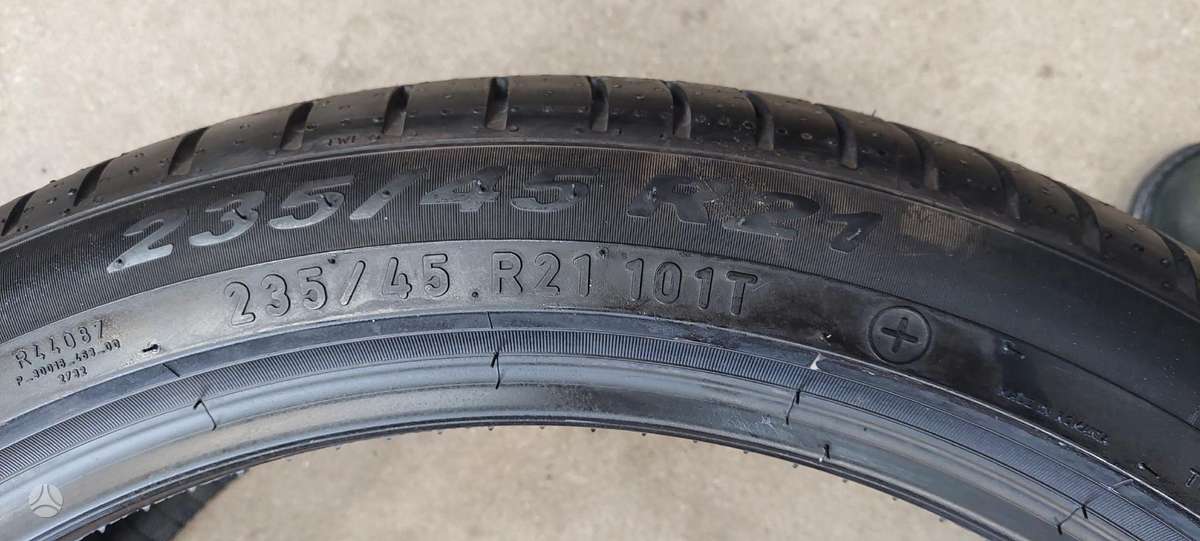Pirelli, летние 235/45 R21