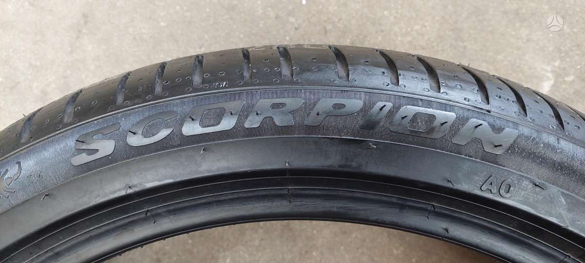 Pirelli, summer 235/45 R21