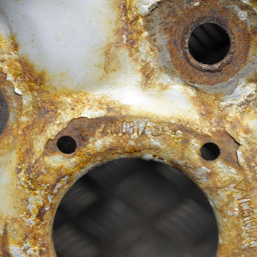 Ford TRANSIT, tērauda apzīmogoti, R16