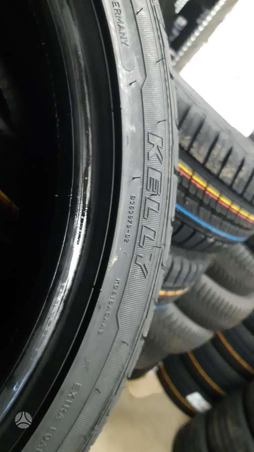 Kelly UHP, summer 225/40 R18