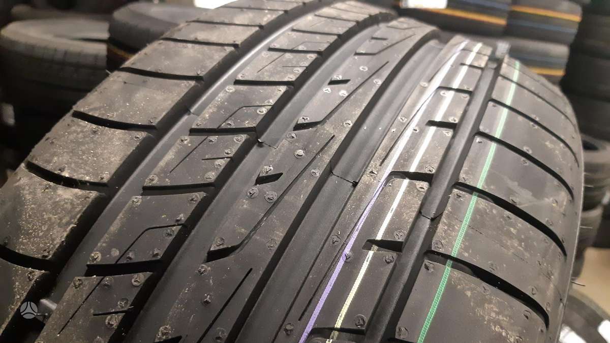 Kelly UHP, summer 225/40 R18