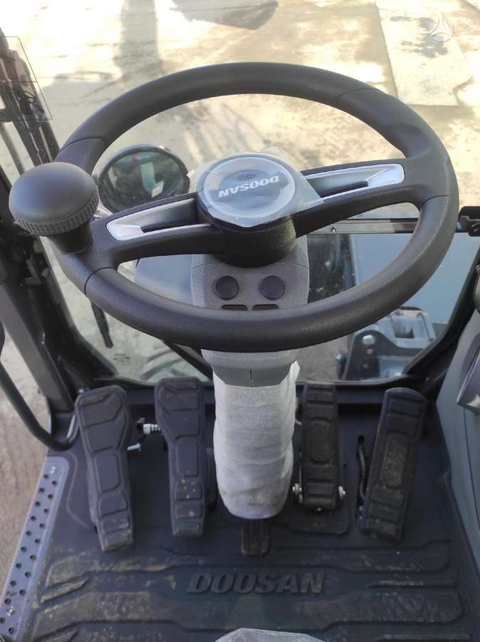 Doosan DX170W-7, ekskavatori