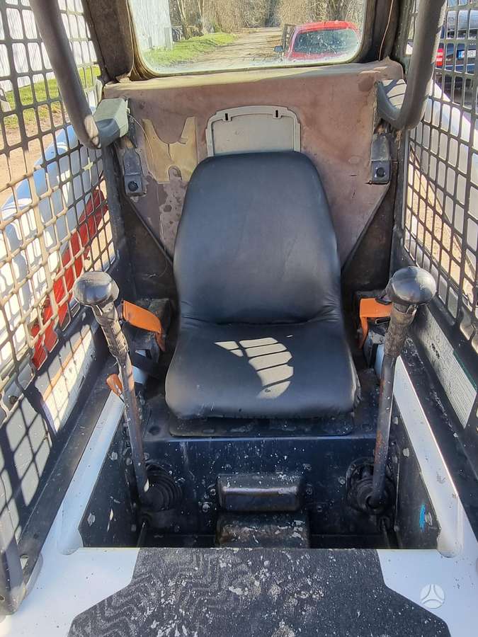 Bobcat S160, mini krautuvai