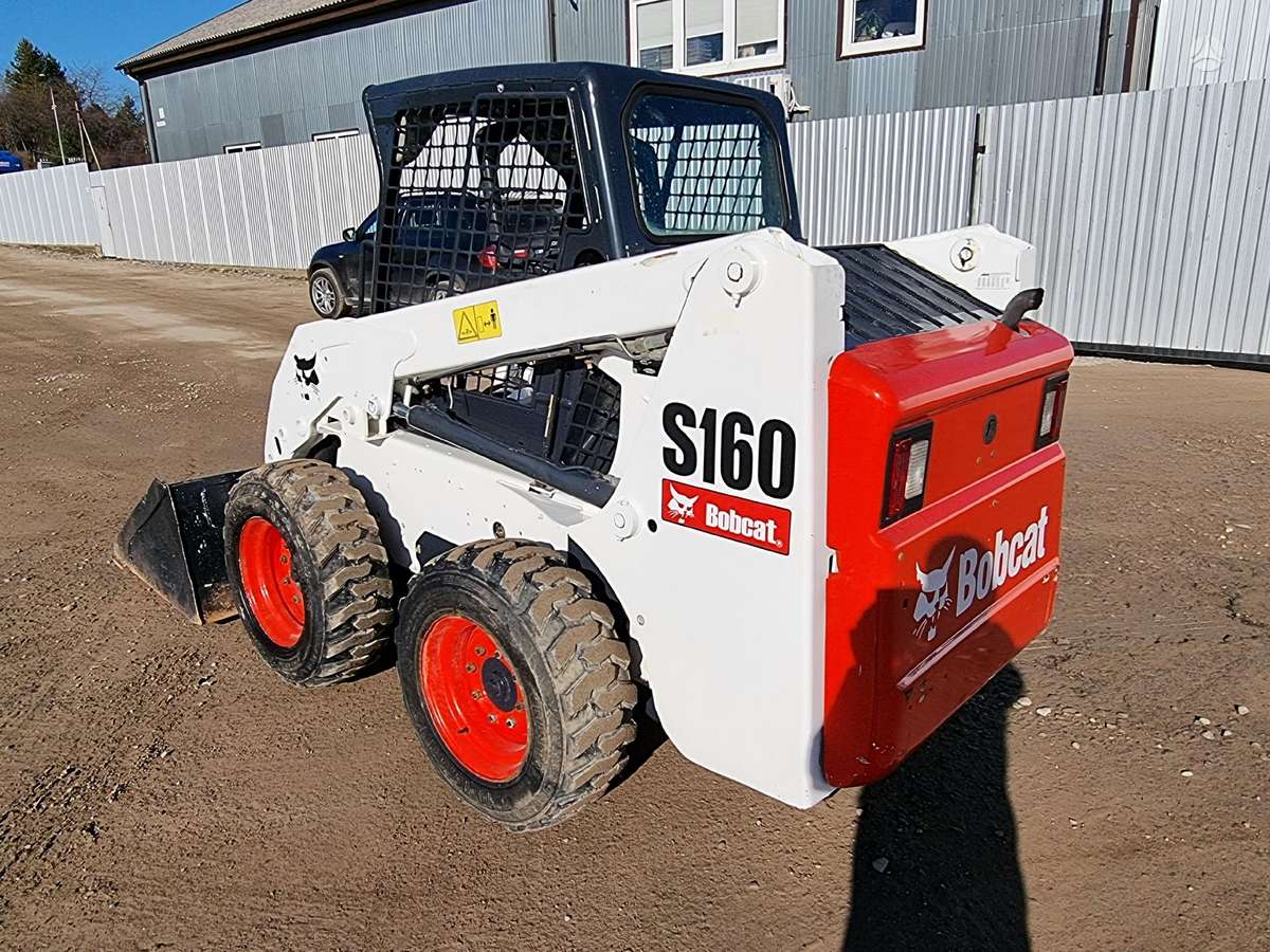 Bobcat S160, mini krautuvai