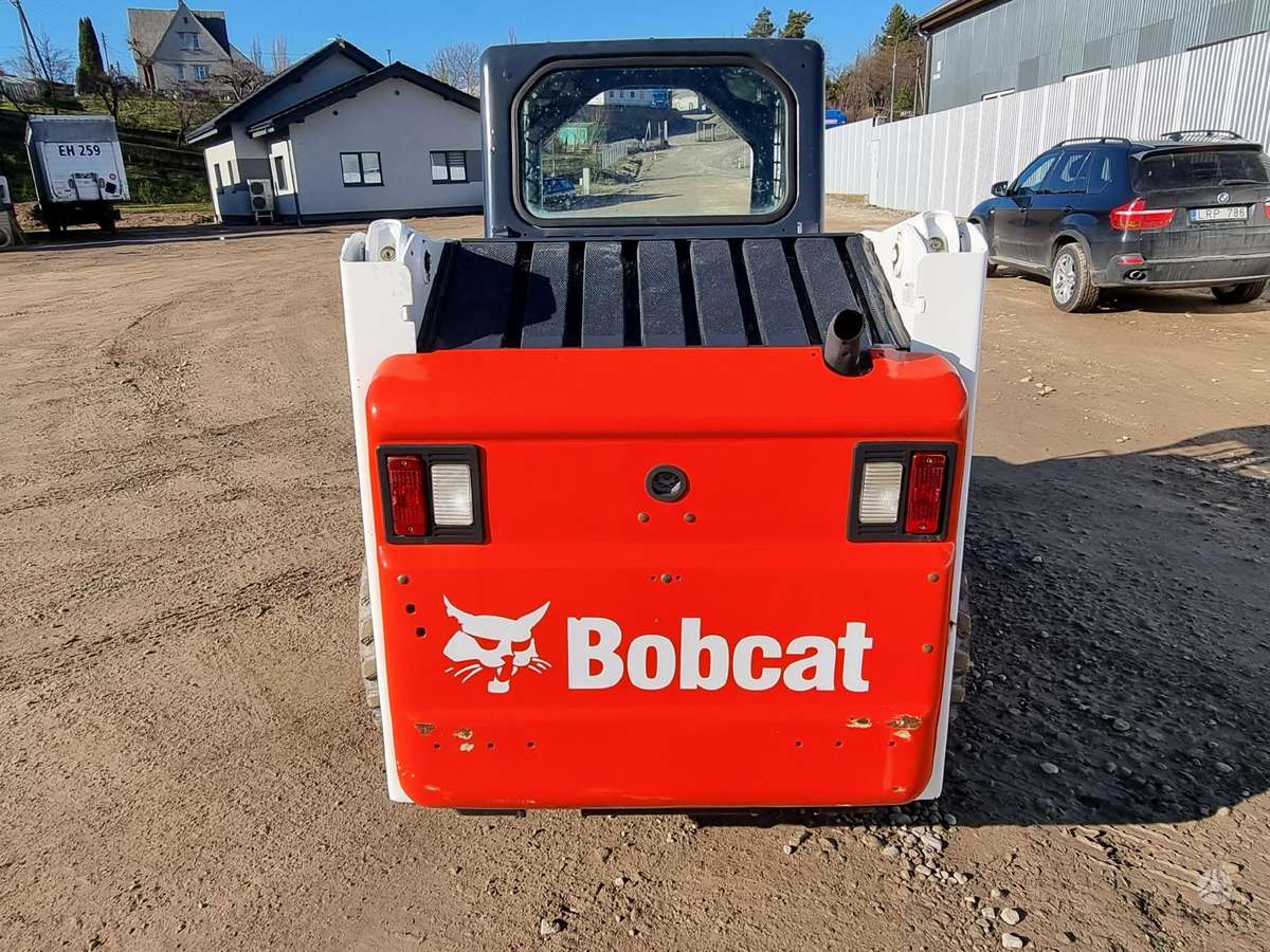 Bobcat S160, mini loaders