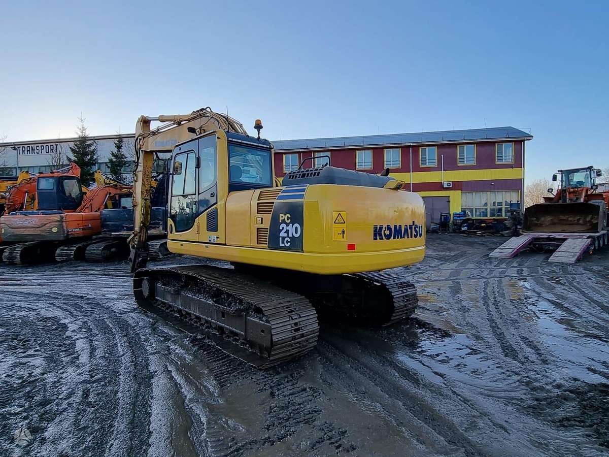 Komatsu PC210LC-8, экскаваторы