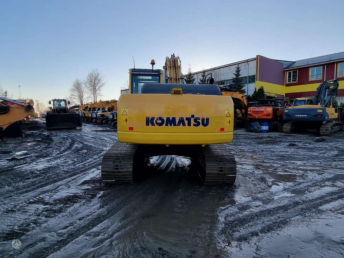 Komatsu PC210LC-8, excavator