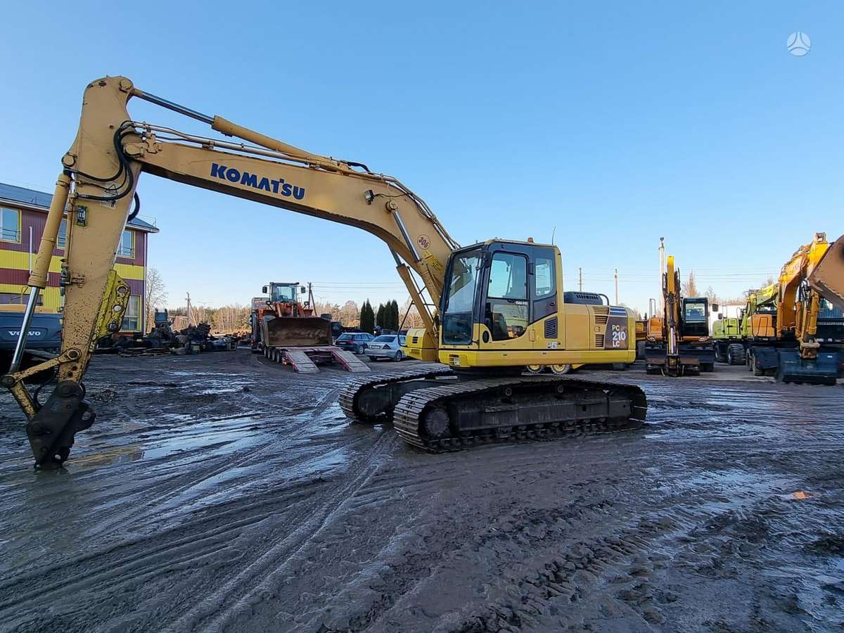 Komatsu PC210LC-8, excavator