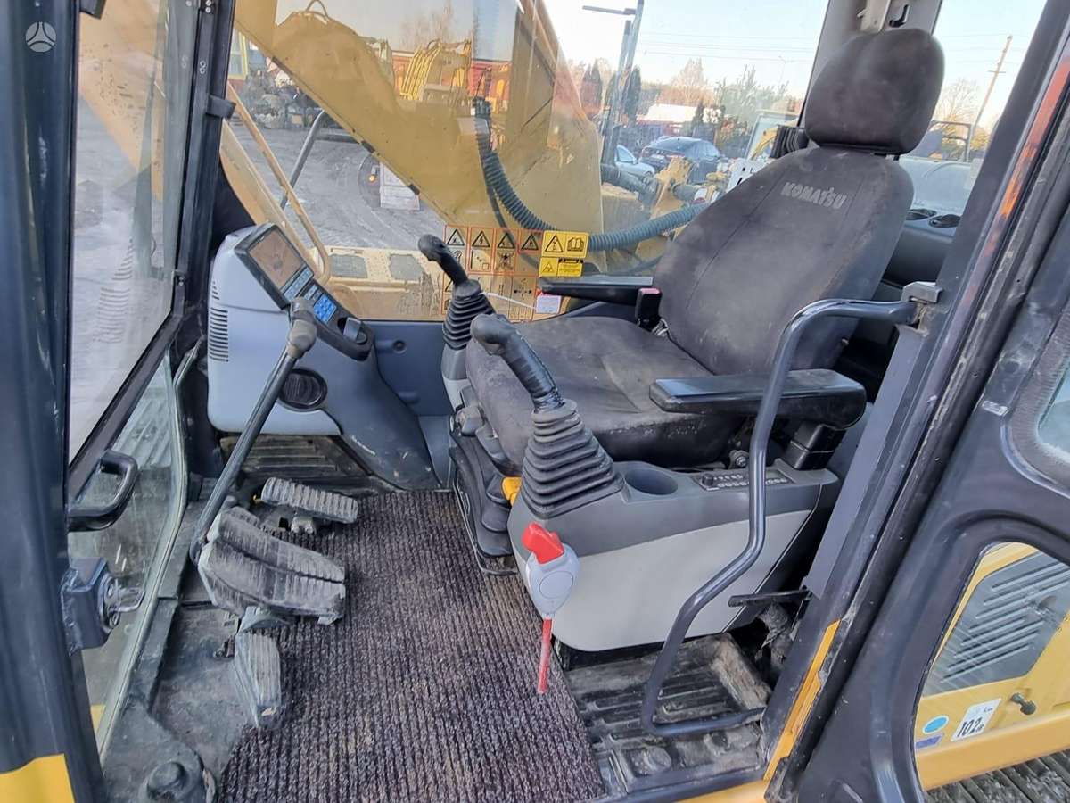 Komatsu PC210LC-8, экскаваторы