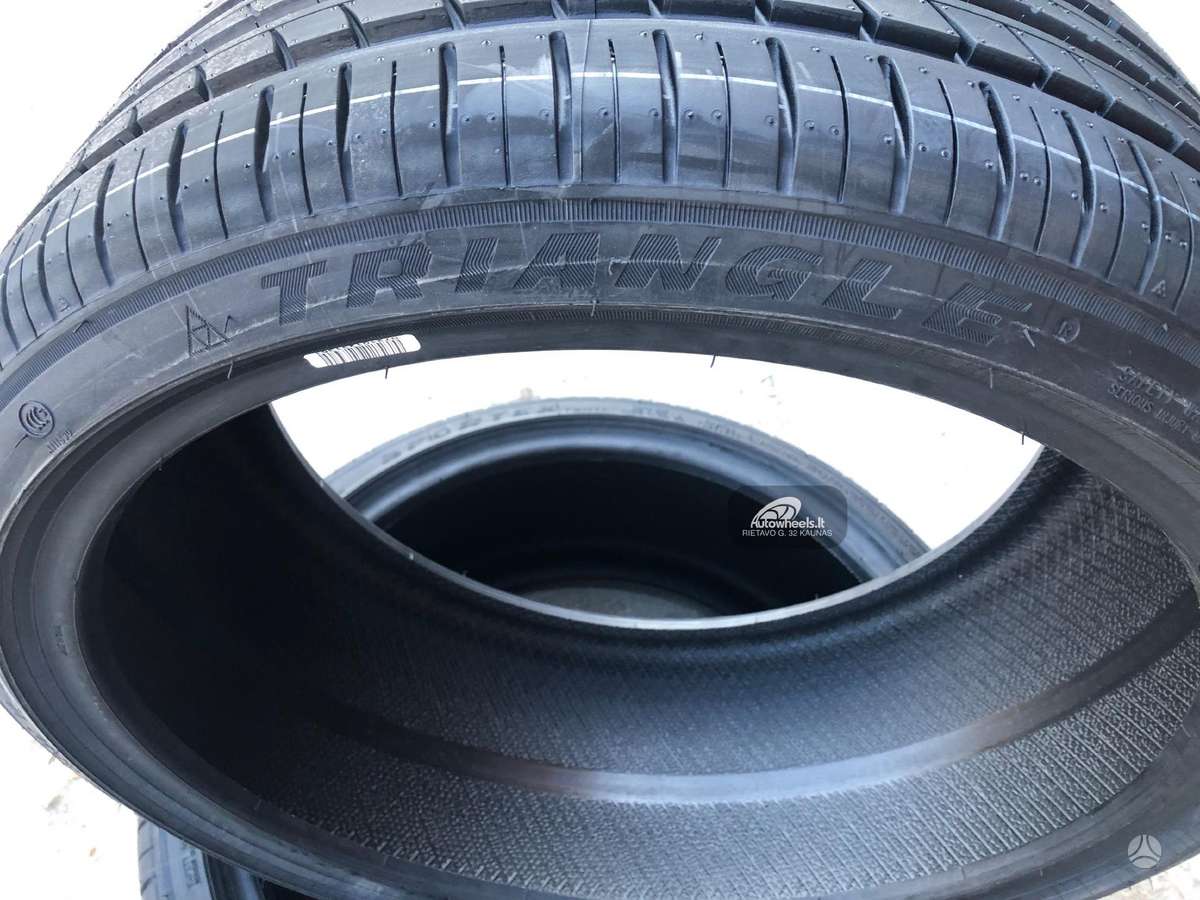 Triangle Sportex TH201, летние 235/35 R19