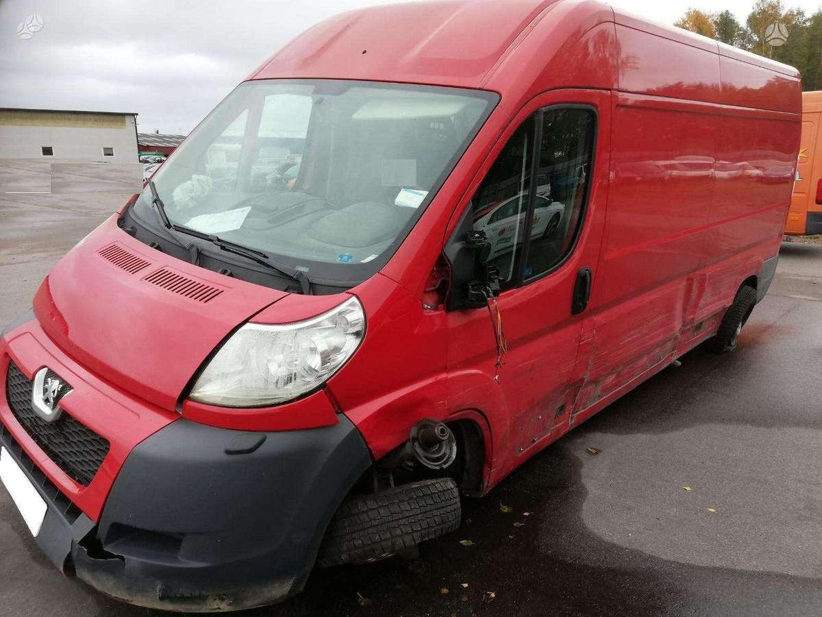 Peugeot BOXER, passenger vans