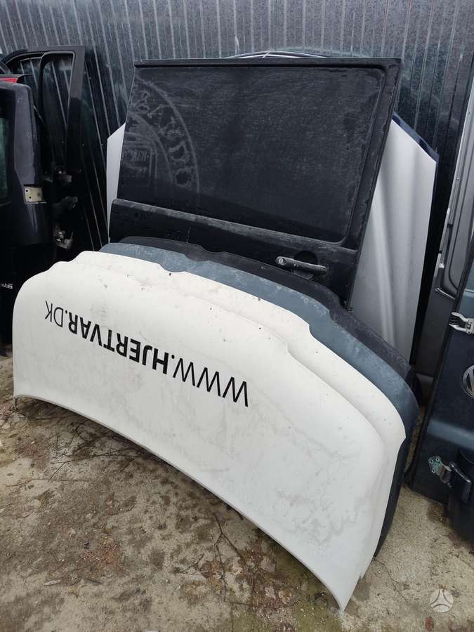 Volkswagen Transporter, preču