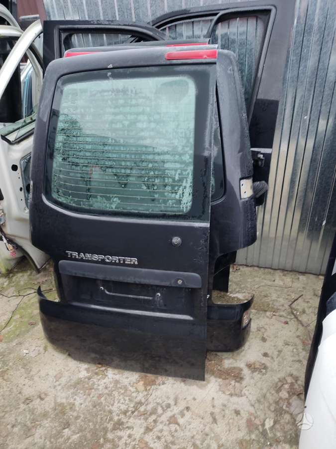 Volkswagen Transporter, preču
