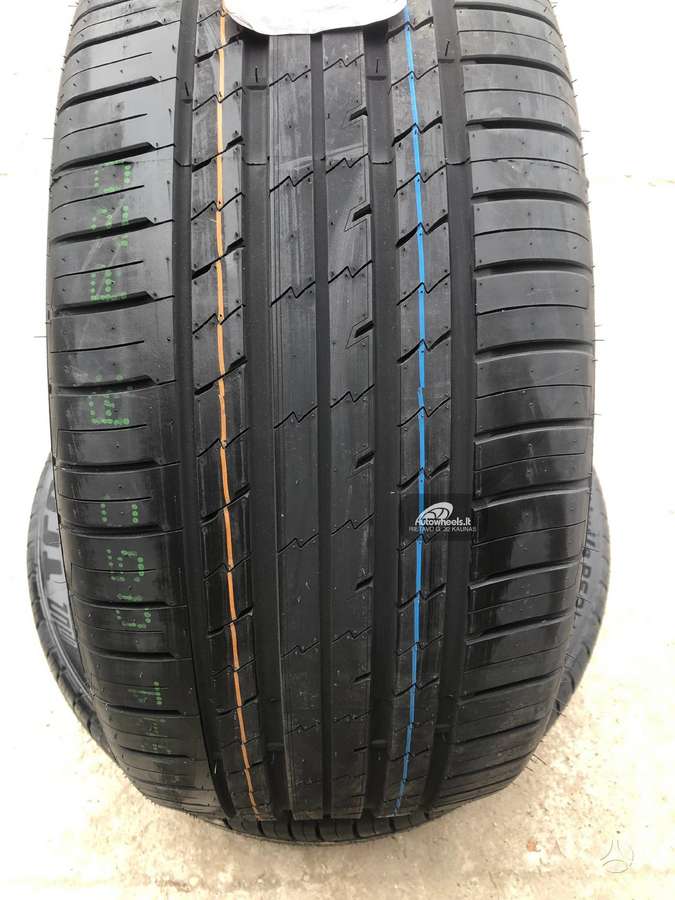 Tracmax X-Privilo RS01, summer 275/40 R20