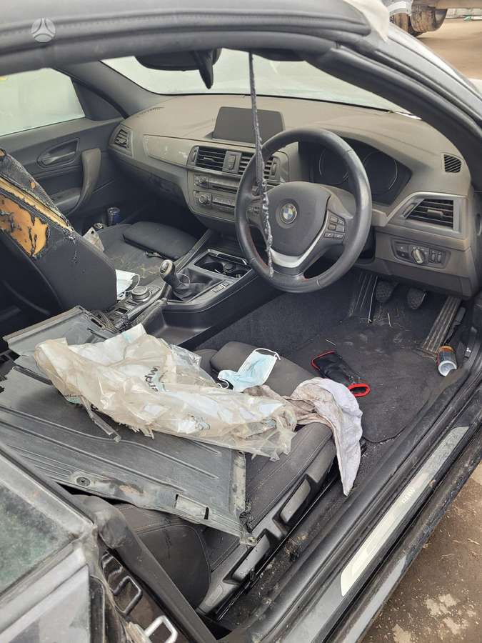 BMW 2 serija dalimis