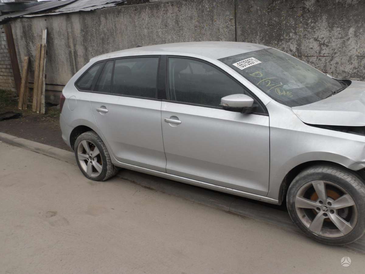 Skoda Rapid for parts