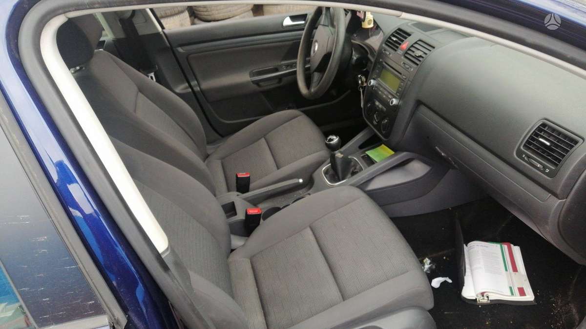 Volkswagen Golf Dalimis